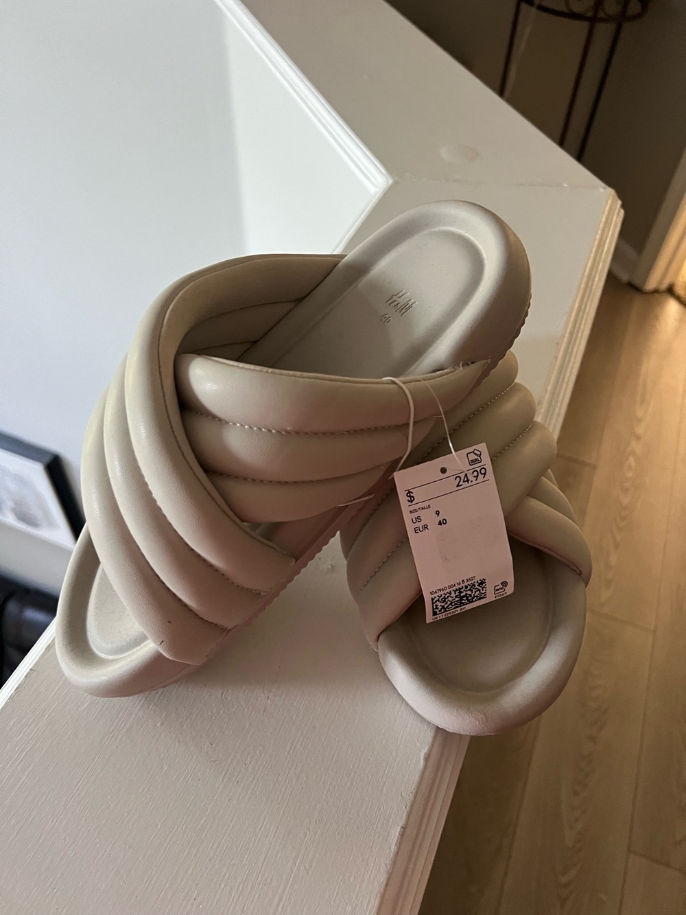 H&M Padded Twist Slide Sandals in Light Cream